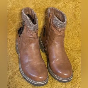 BRAND NEW Patrizia tan/ brown boots